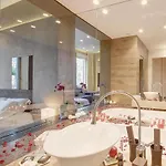 Sun Luxury Pantheon 4*