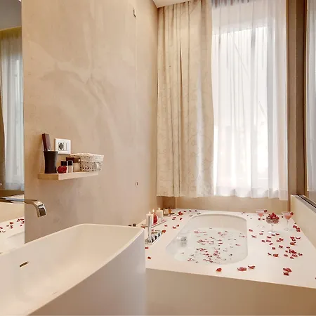 Sun Luxury Pantheon 4*