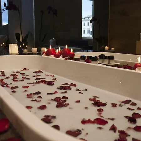 Sun Luxury Pantheon Rom