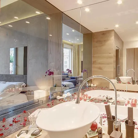 Sun Luxury Pantheon 4*