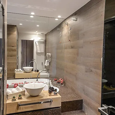 Sun Luxury Pantheon
