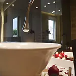 Sun Luxury Pantheon Rome
