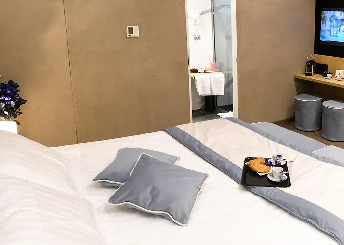 Sun Luxury Pantheon Rome