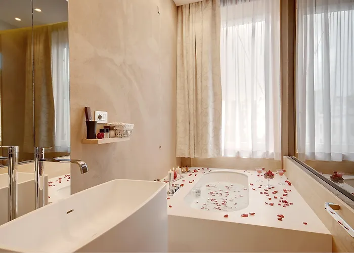 Sun Luxury Pantheon 4*