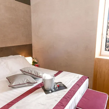 Sun Luxury Pantheon Gasthuis Rome