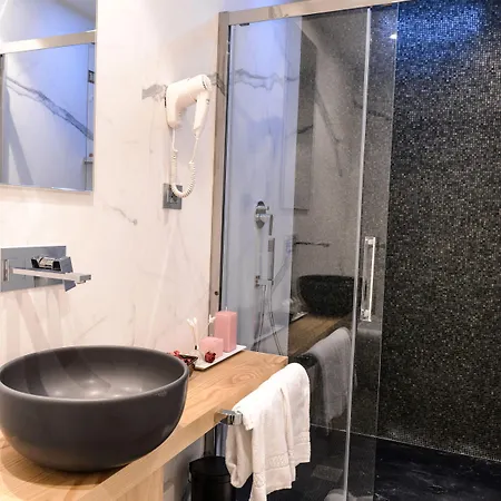 Sun Luxury Pantheon Rome