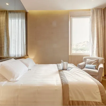 Sun Luxury Pantheon Řím