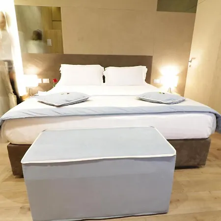 Sun Luxury Pantheon Řím